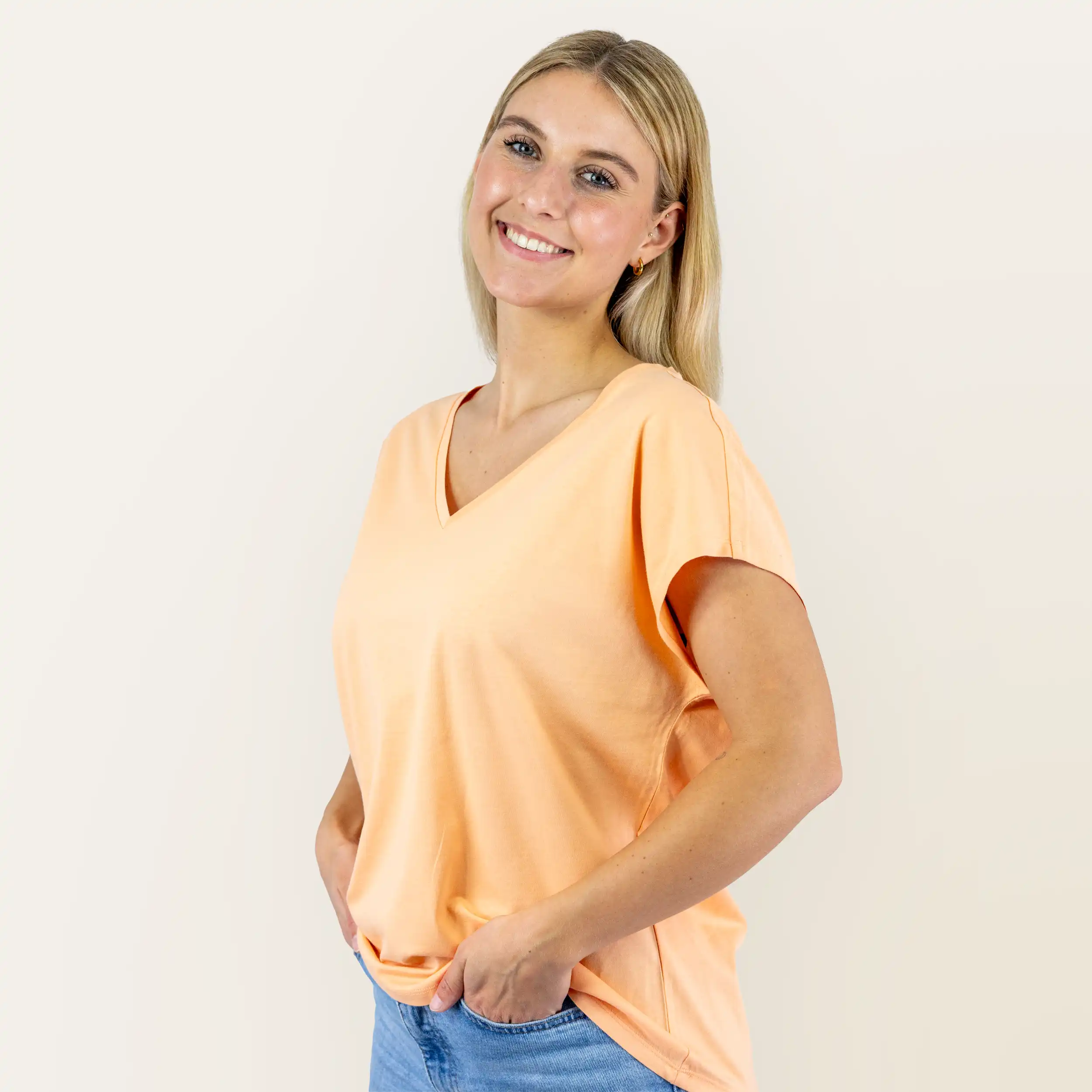 Loose Fit Damen V-Shirt